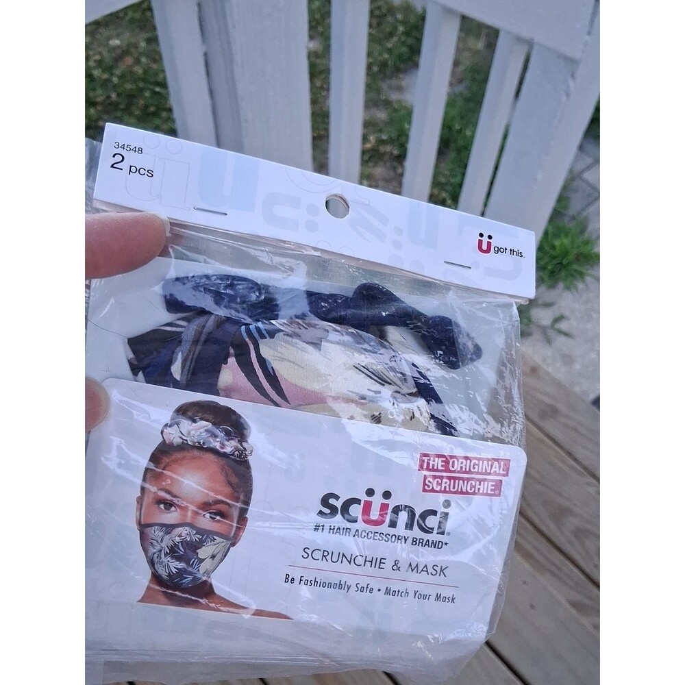 Scunci Floral Hair Scrunchie & Mask Set 2 Piece Matching #34548